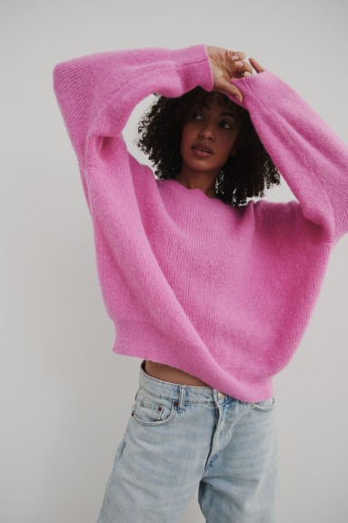 Sweter damski alpaka suri Yarn Nelka