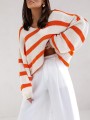 Luźny sweter damski w paski Cocomore Lizbona