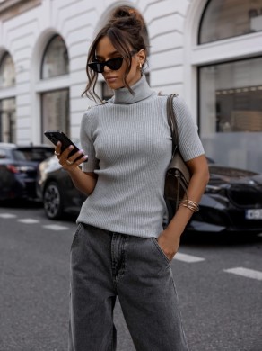 Dopasowany golf damski Cocomore