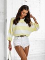 Damski sweter oversize w pasy Cocomore żółty