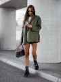 Bawełniana marynarka damska oversize Me Gusta – khaki, wygodna i stylowa