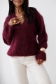 Miękki sweter moherowy z dekoltem V – bordo basic premium