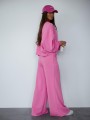 Różowy dres damski oversize Me Gusta – bluza i szerokie spodnie