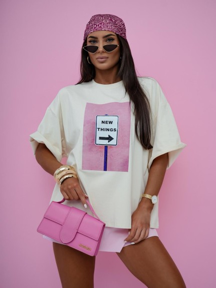 T-shirt damski oversize New Things Me Gusta kokosowy