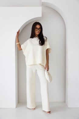 Śmietankowy komplet damski dresowy bluza i spodnie Me Gusta