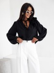 Elegancka bluzka damska z kwiatem Me gusta czarna