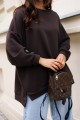 Bluza damska oversize Me Gusta czekoladowa - bawełniana, z naszywką muchy