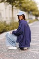 Bluza damska oversize Me Gusta granatowa - bawełniana, z naszywką muchy