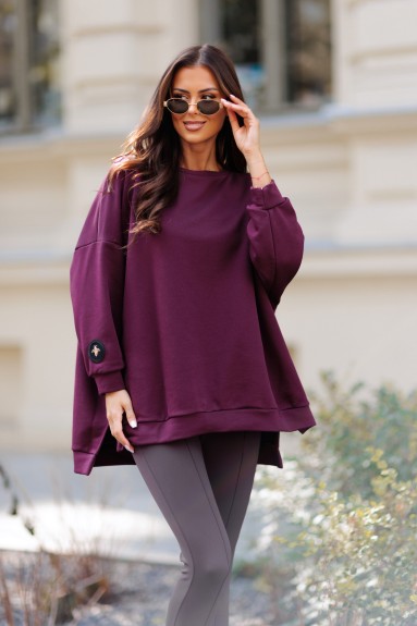 Bluza damska oversize Me Gusta wiśniowa - bawełniana, z naszywką muchy