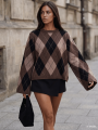 Sweter damski oversize w romby brązowo-beżowy Cocomore