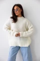 Sweter damski oversize ecru z dodatkiem wełny i moheru Madame Sue