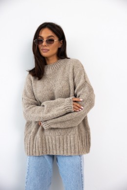 Sweter damski oversize beżowy z dodatkiem wełny i moheru Madame Sue