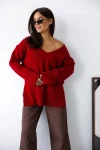 Wełniany sweter oversize damski w serek Madame Sue czerwony