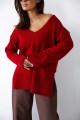 Wełniany sweter oversize damski w serek Madame Sue czerwony