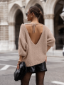 Beżowy sweter z z alpaki suri z odkrytymi plecami Yarn