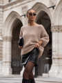 Beżowy sweter z z alpaki suri z odkrytymi plecami Yarn