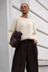 Sweter damski z supłem z przodu lub z tyłu śmietankowy premium Yarn