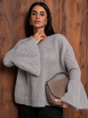 Sweter damski z ozdobnym rękawem super kid moher Yarn jasnoszary